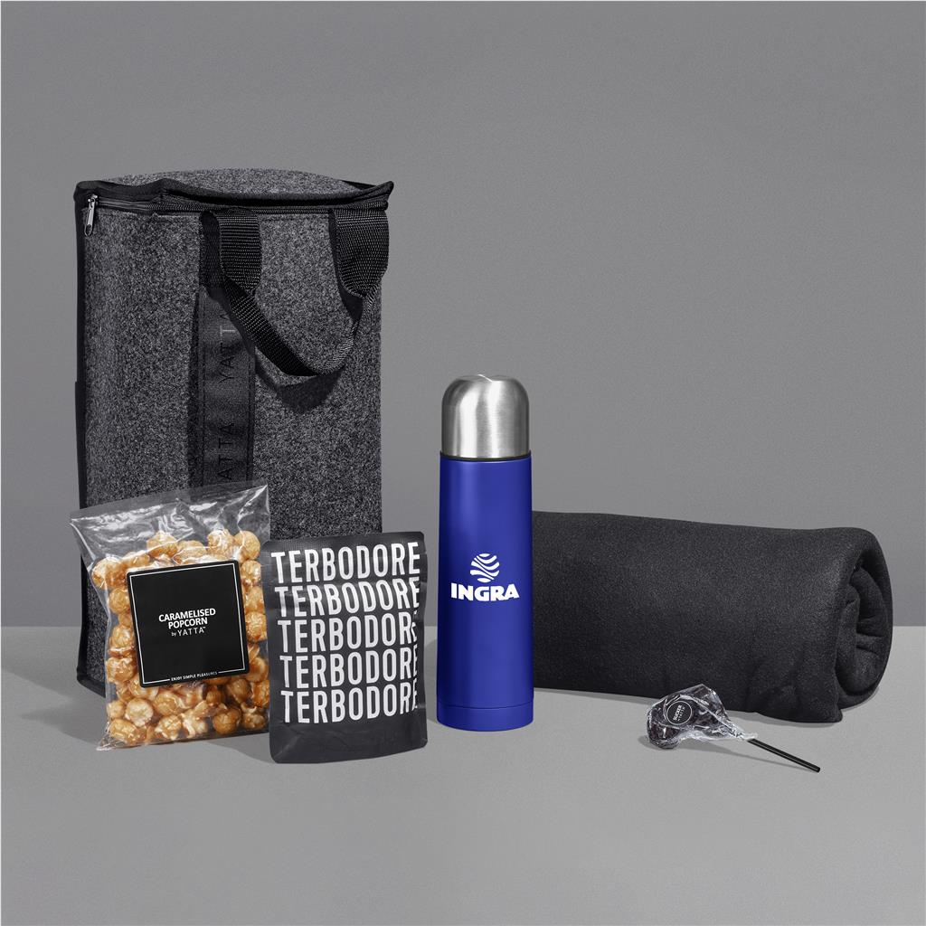 Yatta Charming Cuddle Hamper - Image 3